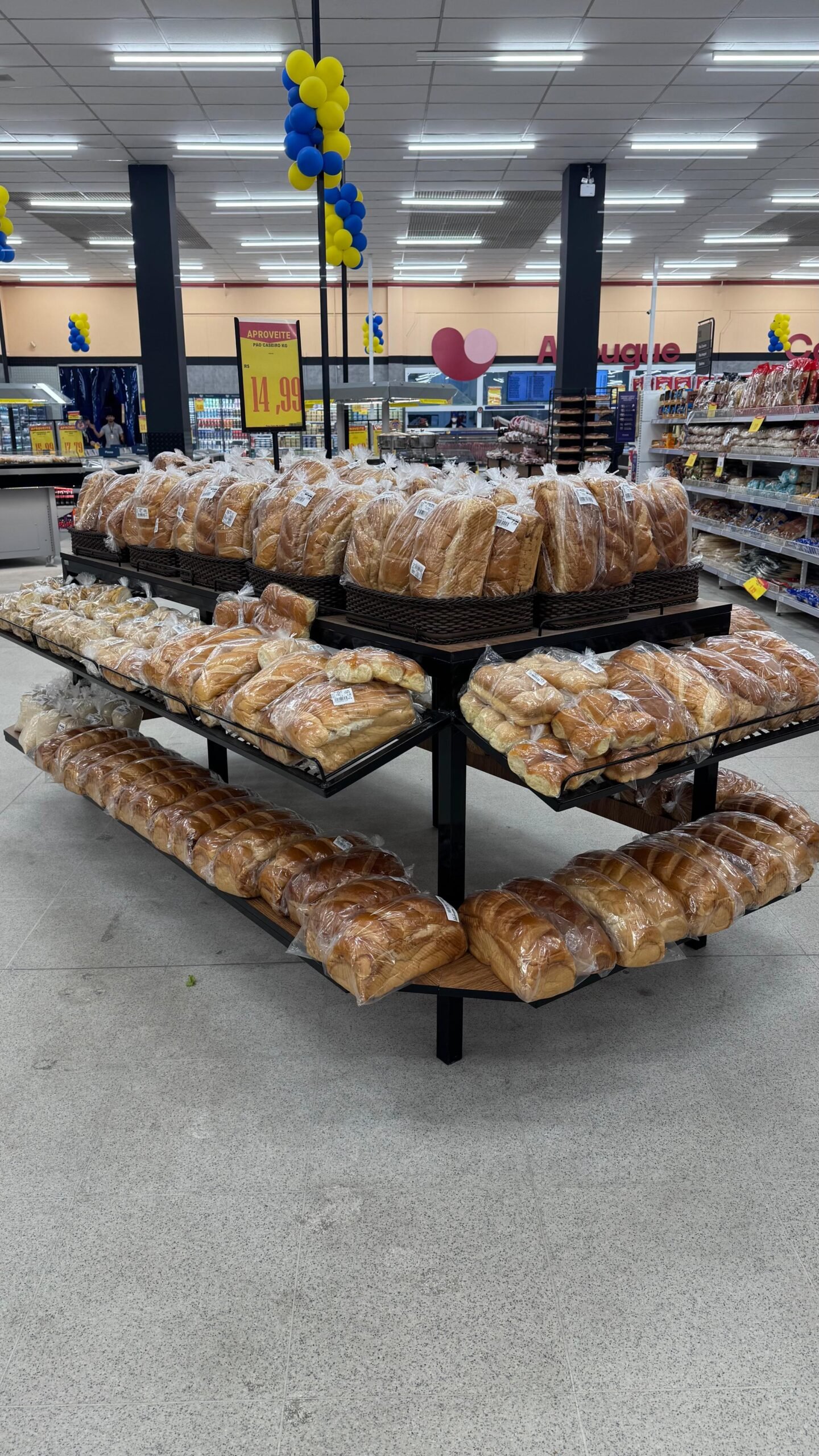 Expositor de pães e bolos 8